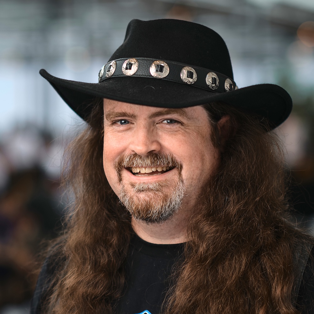 headshot for Dylan Beattie