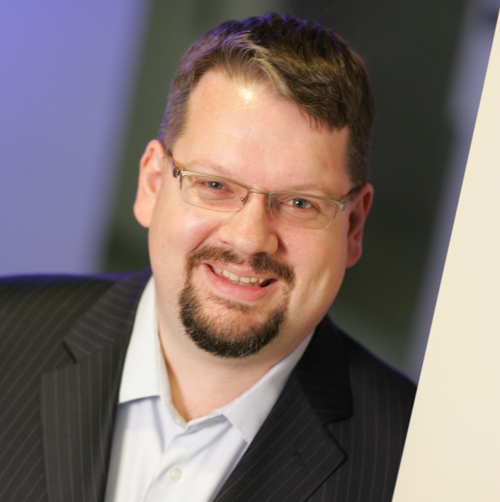 headshot for Richard Campbell